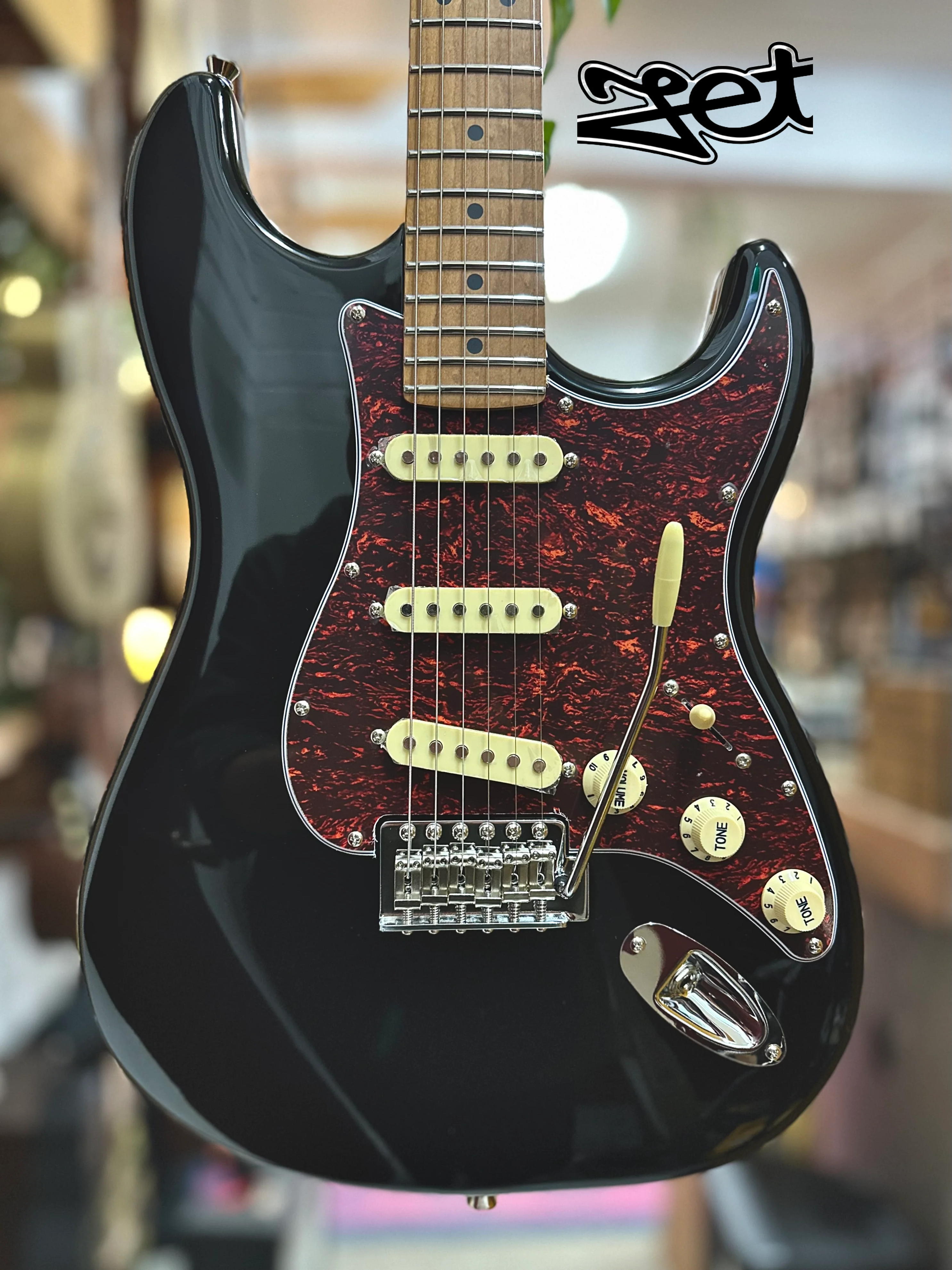 Jet Guitars | JS300 | SSS | Black Jet Guitars | JS300 | SSS | Black